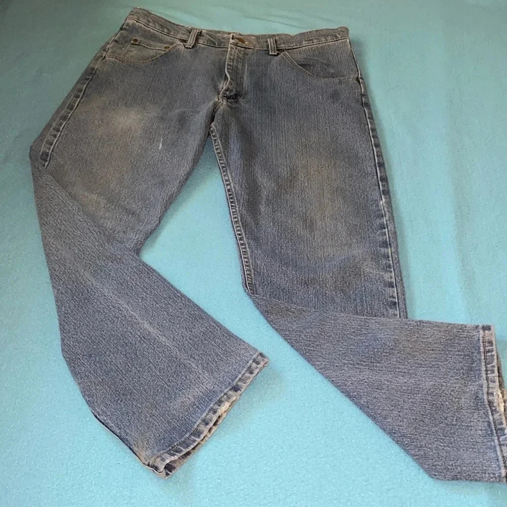 WRANGLER denim blue jeans stretchy waist comfort button zipper fly size 36 X 27